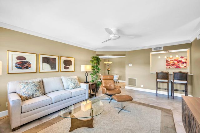 3 of 40 - 615 Ne 12th Avenue #301, Fort Lauderdale, FL
