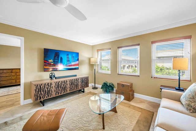5 of 40 - 615 Ne 12th Avenue #301, Fort Lauderdale, FL