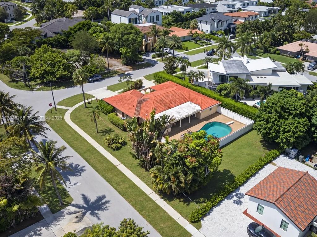 820 Ne 4th Avenue, Boca Raton