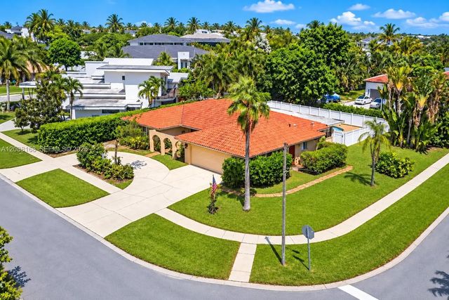 2 of 17 - 820 Ne 4th Avenue, Boca Raton, FL