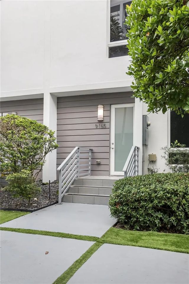 4 of 62 - 9165 Nw 33rd Street #9165, Doral, FL