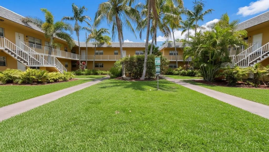 200 Croton Avenue #209, Lantana