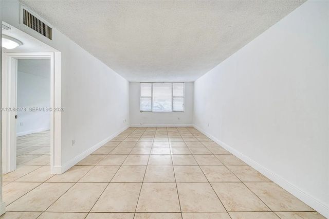 4 of 18 - 1805 Sans Souci Boulevard #122, North Miami, FL