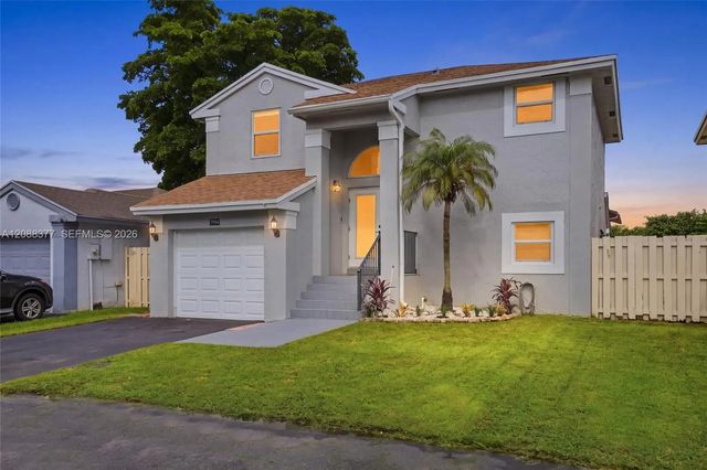 2 of 49 - 3724 Nw 107th Terrace, Sunrise, FL