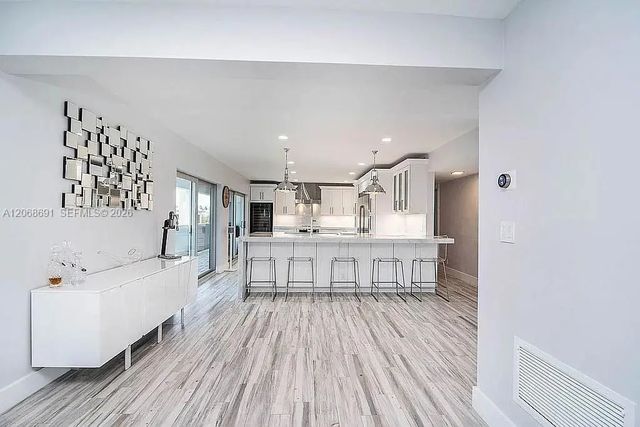 3 of 17 - 1700 Se 15th Street #401, Fort Lauderdale, FL