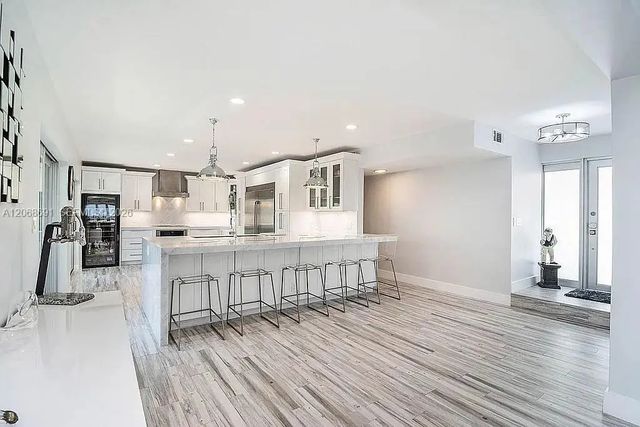 4 of 17 - 1700 Se 15th Street #401, Fort Lauderdale, FL