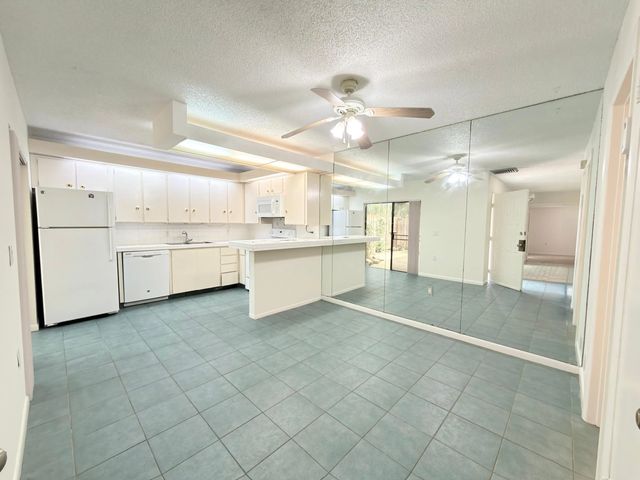 3 of 30 - 710 7th Lane, Palm Beach Gardens, FL