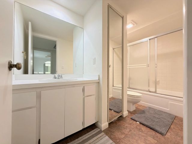 4 of 30 - 710 7th Lane, Palm Beach Gardens, FL