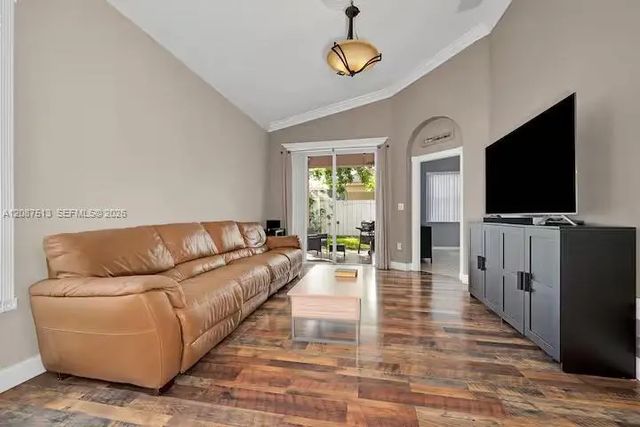 5 of 34 - 2327 Ne 37th Terrace, Homestead, FL