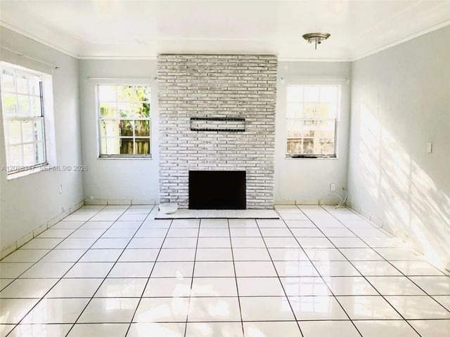 4 of 36 - 1801 Sw 10th Street, Miami, FL
