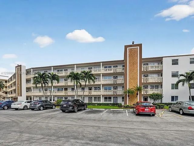 4076 E Guildford E #4, Boca Raton