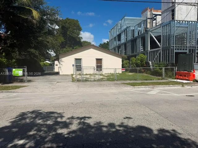 2 of 10 - 3312 Nw 5th Avenue, Miami, FL