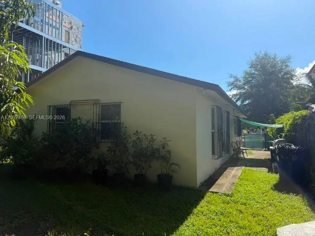 4 of 10 - 3312 Nw 5th Avenue, Miami, FL