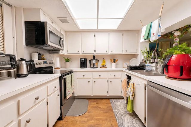 1911 Sabal Palm Drive #101, Davie