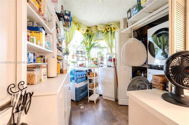 3 of 12 - 1911 Sabal Palm Drive #101, Davie, FL