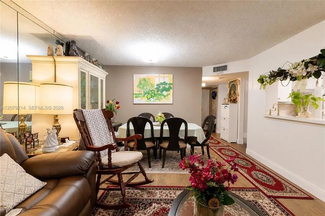 4 of 12 - 1911 Sabal Palm Drive #101, Davie, FL