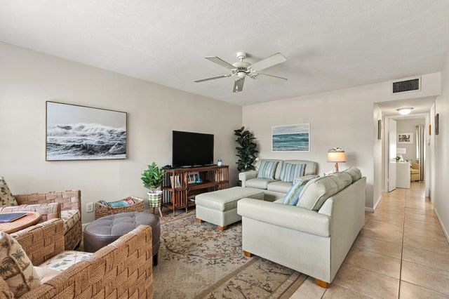 4 of 34 - 530 Horizons E #104, Boynton Beach, FL