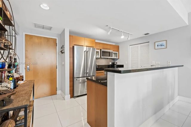 4 of 24 - 253 Ne 2nd Street #2501, Miami, FL