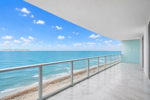 3 of 25 - 3951 S Ocean Drive #1002, Hollywood, FL