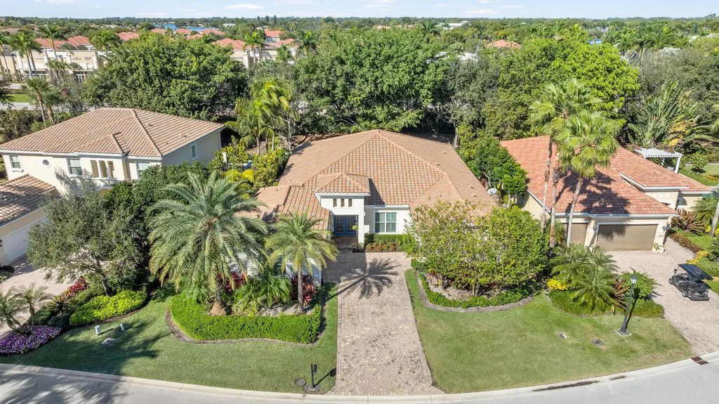 12211 Sunnydale Drive, Wellington