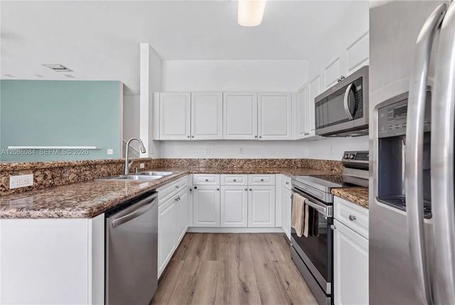 5 of 24 - 12956 Sw 134th Terrace, Miami, FL