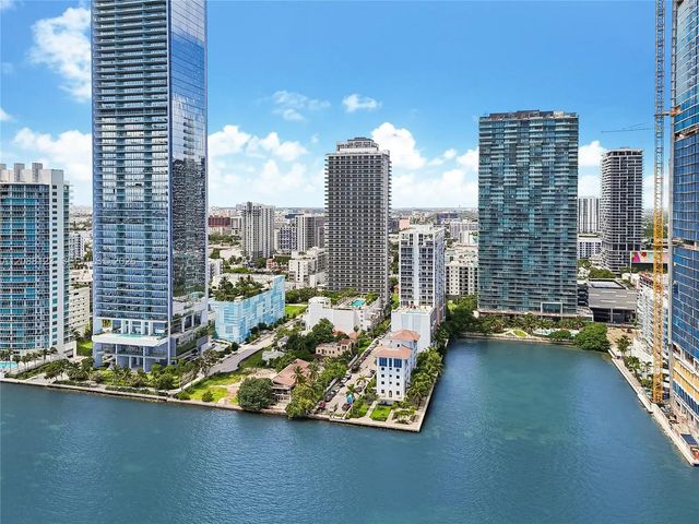 600 Ne 27th Street #704, Miami