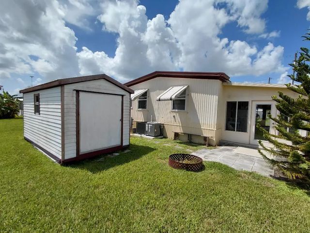 2 of 20 - 1339 Old Lakeport Road Nw #4, Moore Haven, FL