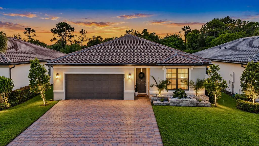 532 Se Villandry Way, Port St. Lucie