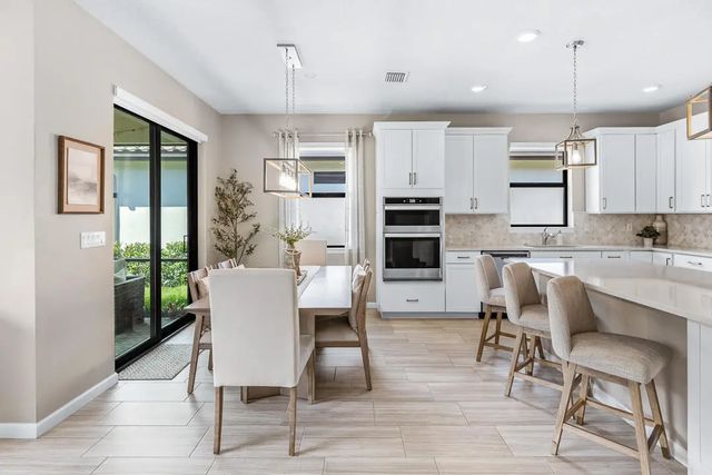 3 of 59 - 532 Se Villandry Way, Port St. Lucie, FL