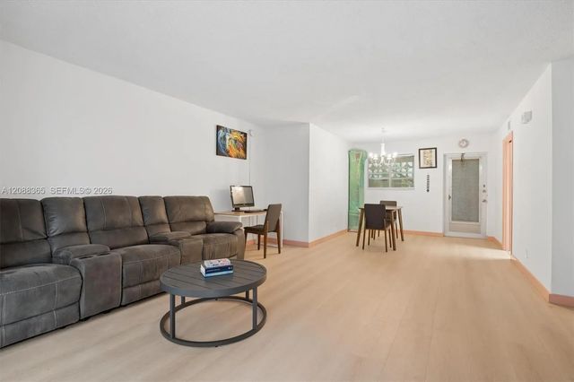 4 of 14 - 1 N Golfview Road #201, Lake Worth, FL