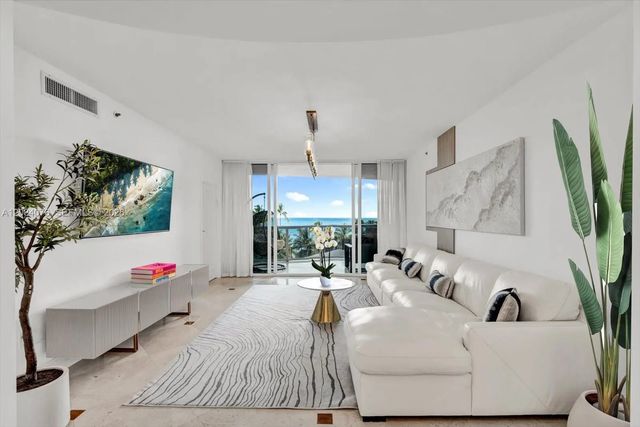 4 of 26 - 18911 Collins Avenue #606, Sunny Isles Beach, FL