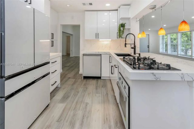 3 of 15 - 1516 Jefferson Street, Hollywood, FL