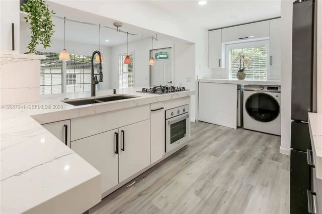 4 of 15 - 1516 Jefferson Street, Hollywood, FL