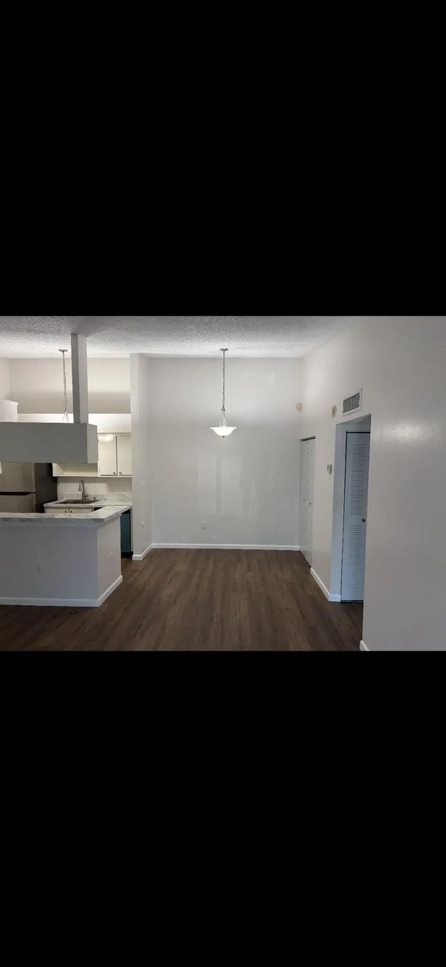 2 of 9 - 905 Ne 199th Street #204, Miami, FL