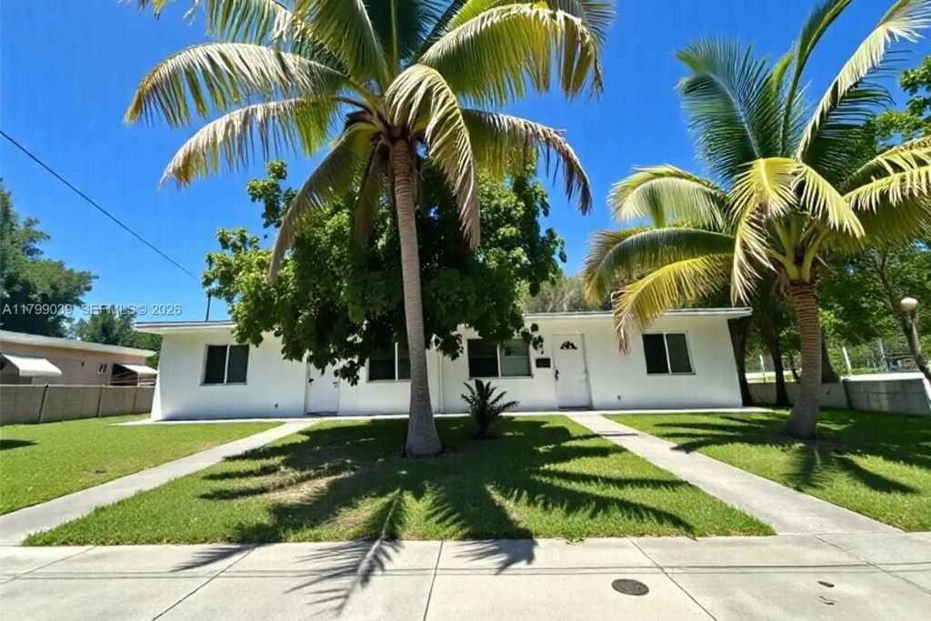 16204 Ne 18th Court #a, North Miami Beach