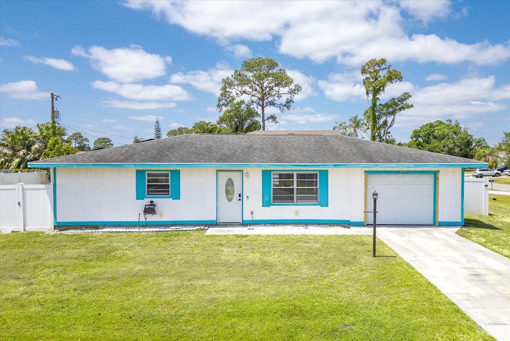 1430 Se Ocean Lane, Port St. Lucie