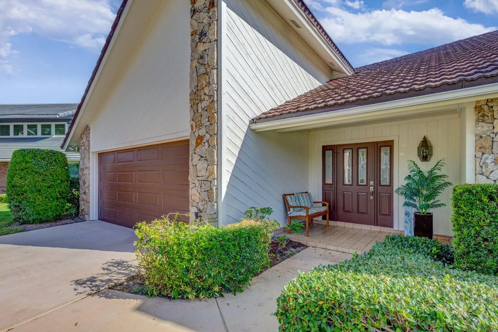 12870 La Rochelle Circle, Palm Beach Gardens
