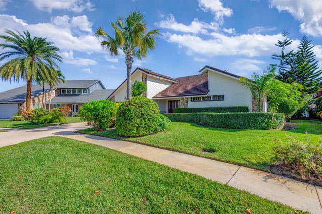 2 of 84 - 12870 La Rochelle Circle, Palm Beach Gardens, FL