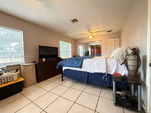 4 of 63 - 2118 Nw 83rd Street, Miami, FL