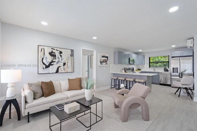 6405 Dawson Street, Hollywood