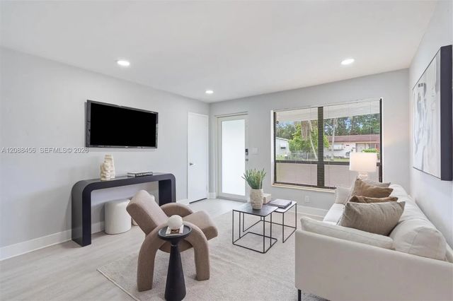 5 of 20 - 6405 Dawson Street, Hollywood, FL