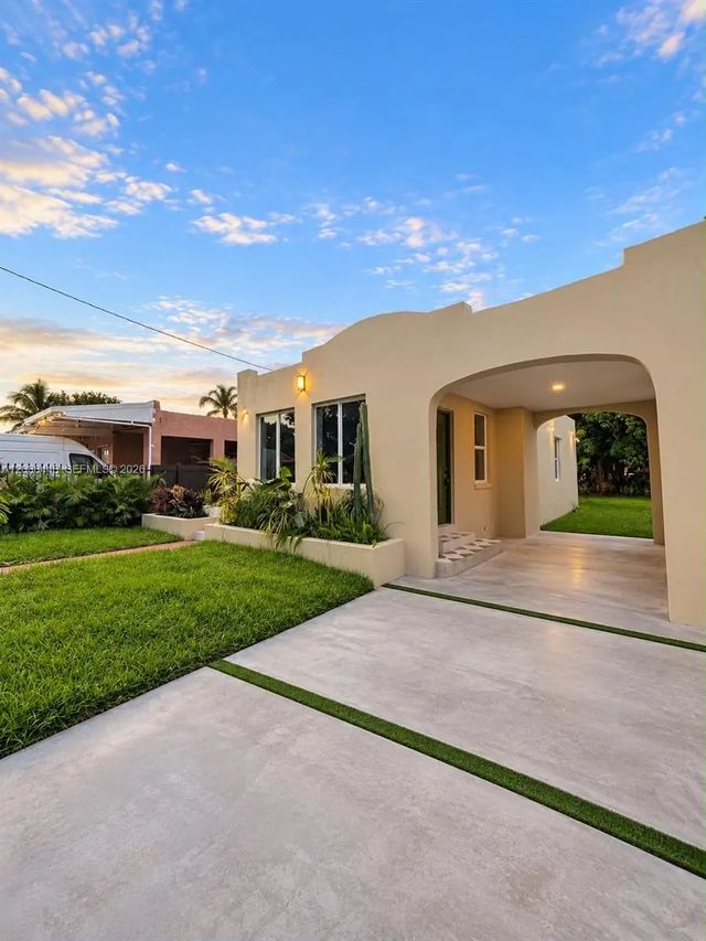 2 of 16 - 1922 Nw 47th Terrace, Miami, FL