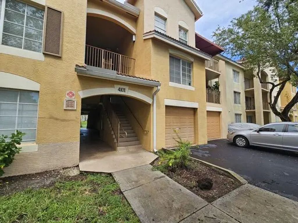 4101 San Marino Boulevard #204, West Palm Beach