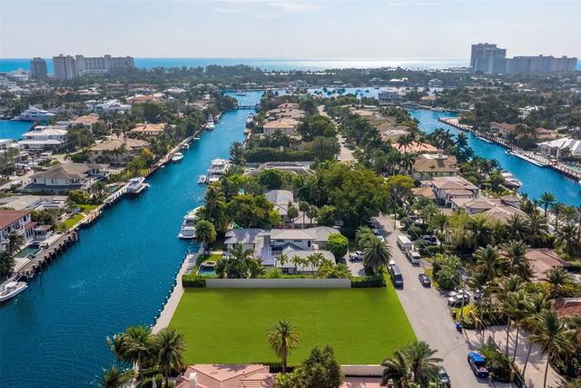 3 of 9 - 2455 Del Lago Drive, Fort Lauderdale, FL