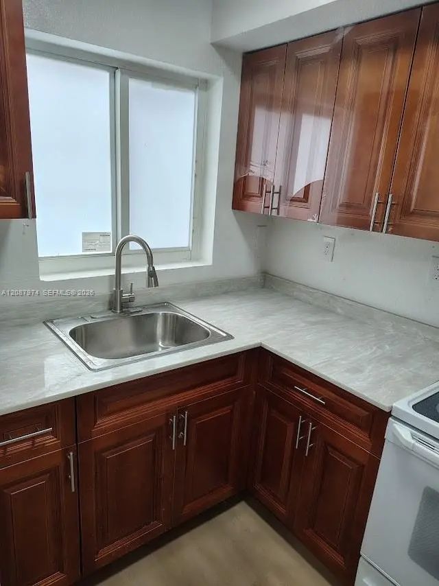 4 of 16 - 231 Nw 83rd Street #231, Miami, FL