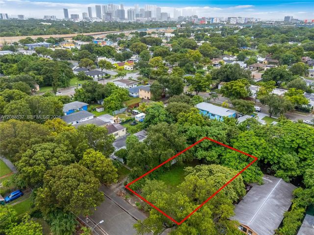 3 of 5 - 920 Nw 51st Street, Miami, FL