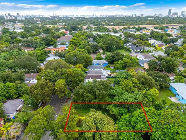 4 of 5 - 920 Nw 51st Street, Miami, FL