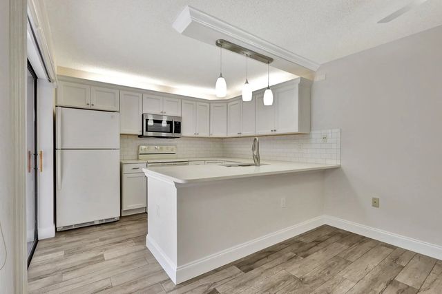 3 of 39 - 7118 71st Way, West Palm Beach, FL