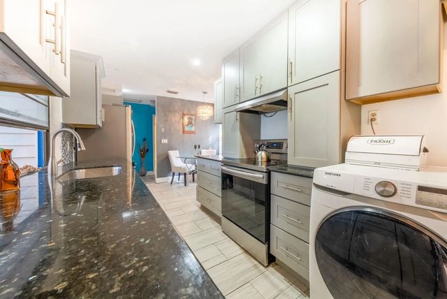 5 of 21 - 4744 Brook Drive, West Palm Beach, FL