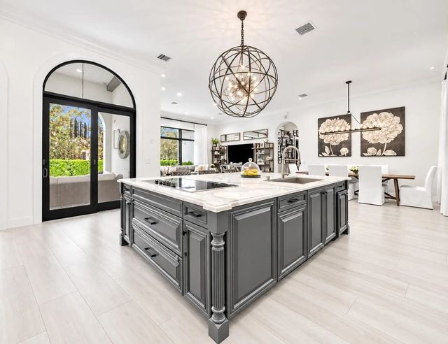4 of 6 - 550 Carrotwood Terrace, Plantation, FL